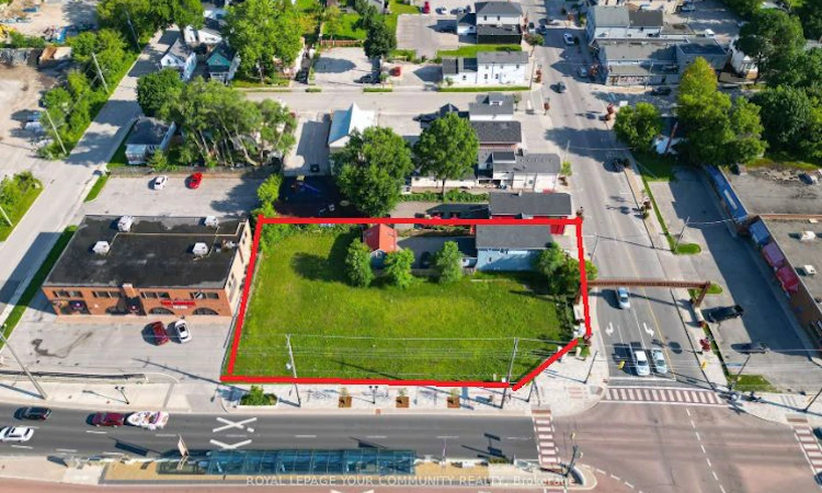 11 Main St (432/438 Davis) N/A E