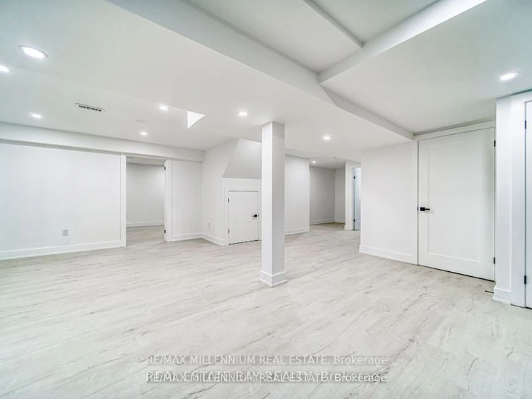 120 Arrowhead Drive, Vaughan, ON, L4L 4A5 - 7