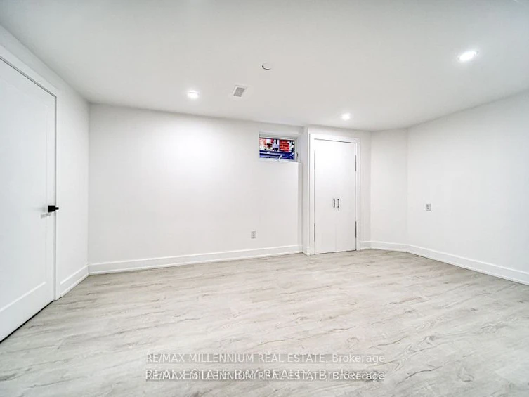 120 Arrowhead Drive, Vaughan, ON, L4L 4A5 - 11