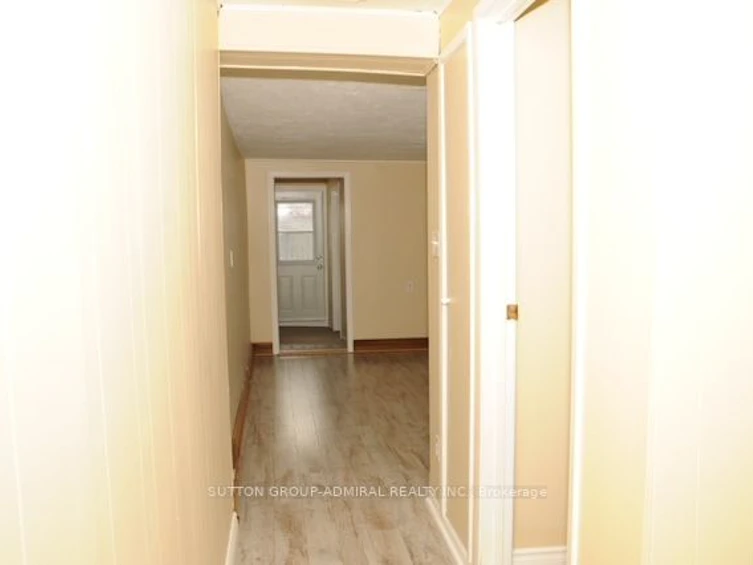 32-34 Superior Street, Newmarket, ON, L3Y 3X3 - 2