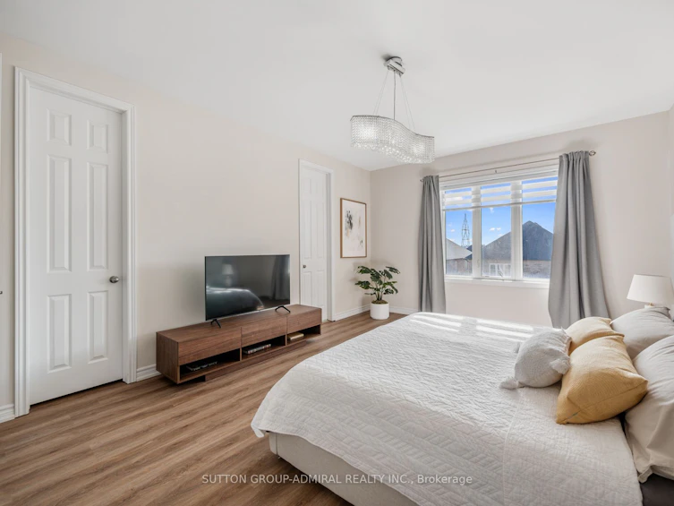 54 Tyndall Drive, Bradford West Gwillimbury, ON, L3Z 4G7 - 18