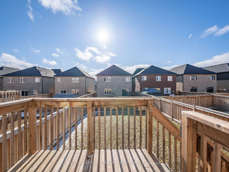 54 Tyndall Drive, Bradford West Gwillimbury, ON, L3Z 4G7 - 31