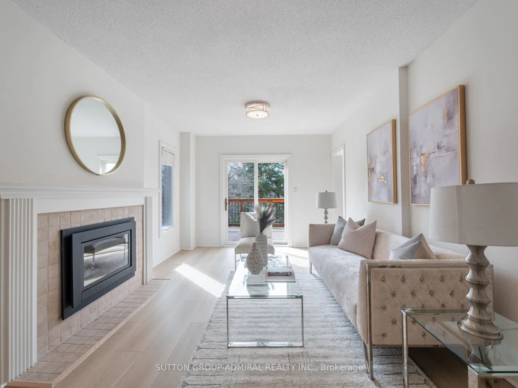 15 Lilley Court, Richmond Hill, ON, L4C 8X5 - 3