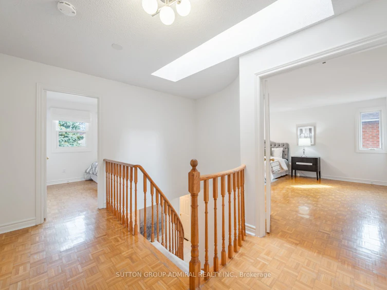 15 Lilley Court, Richmond Hill, ON, L4C 8X5 - 4