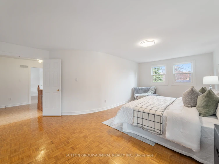 15 Lilley Court, Richmond Hill, ON, L4C 8X5 - 42