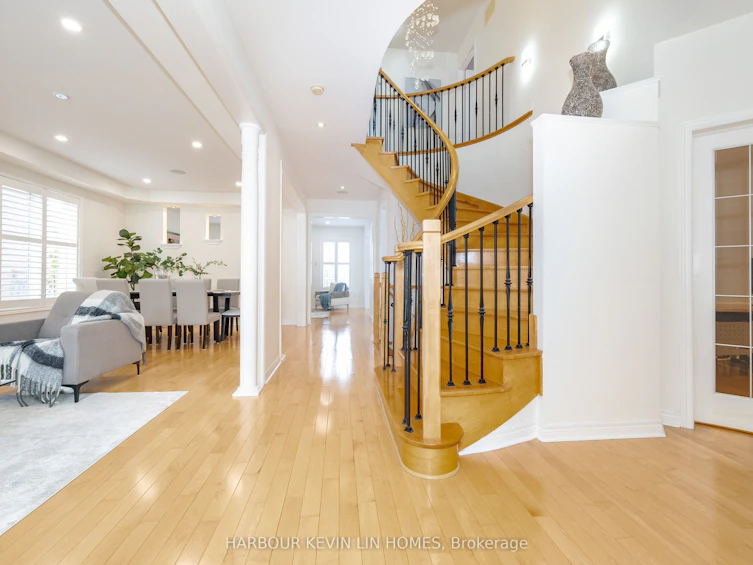 28 Grange Drive, Richmond Hill, ON, L4E 4T1 - 6