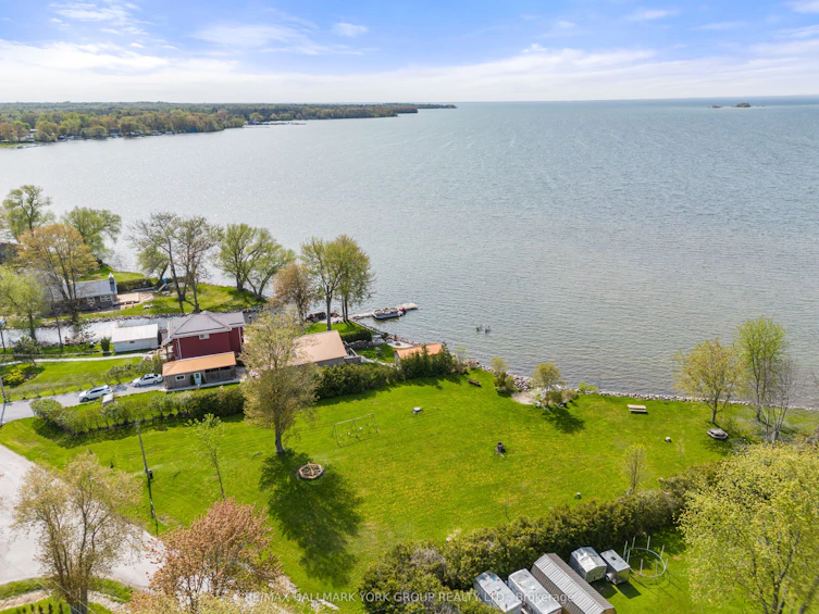 35 Isle Vista Drive, Georgina, ON, L0E 1N0 - 3