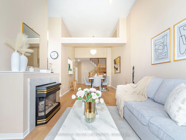8 Queensway Drive, Richmond Hill, ON, L4S 1S2 - 18