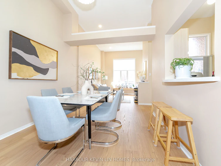 8 Queensway Drive, Richmond Hill, ON, L4S 1S2 - 5