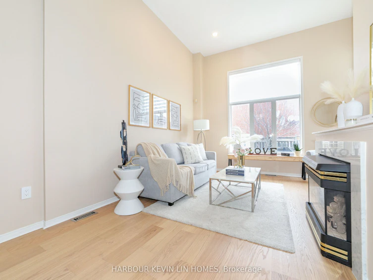 8 Queensway Drive, Richmond Hill, ON, L4S 1S2 - 32