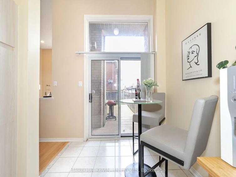 8 Queensway Drive, Richmond Hill, ON, L4S 1S2 - 17