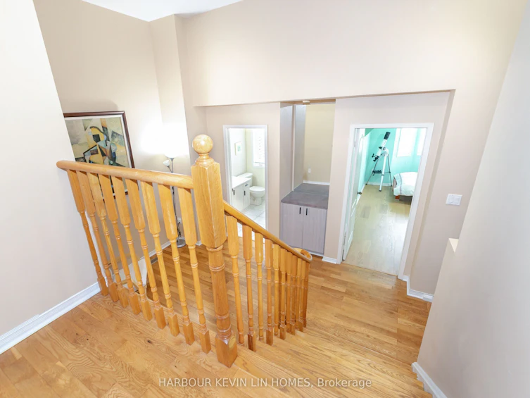 8 Queensway Drive, Richmond Hill, ON, L4S 1S2 - 9