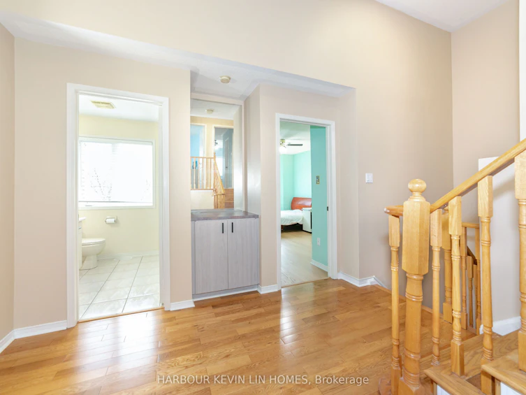8 Queensway Drive, Richmond Hill, ON, L4S 1S2 - 34