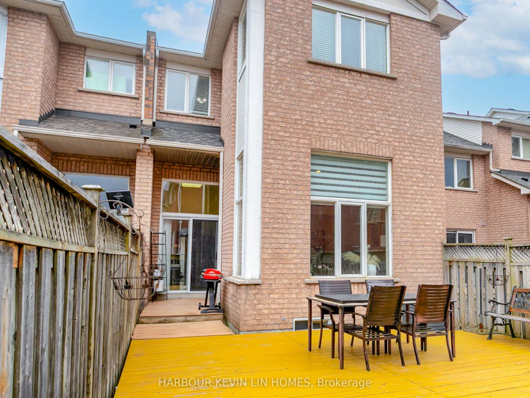 8 Queensway Drive, Richmond Hill, ON, L4S 1S2 - 7