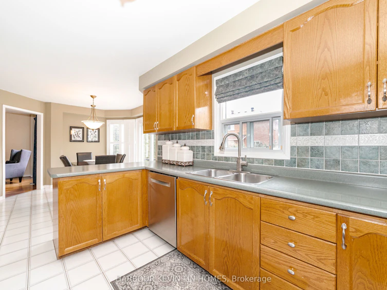 49 Lagani Avenue, Richmond Hill, ON, L4B 3C7 - 49