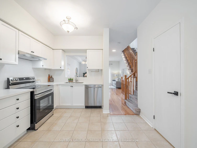 225-23 Observatory Lane, Richmond Hill, ON, L4C 0M7 - 3