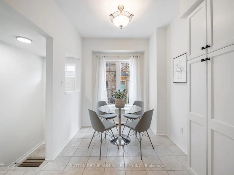 225-23 Observatory Lane, Richmond Hill, ON, L4C 0M7 - 2