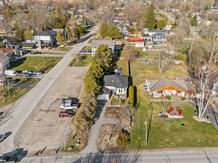 47 Lake Drive N, Georgina, ON, L4P 1A2 - 42