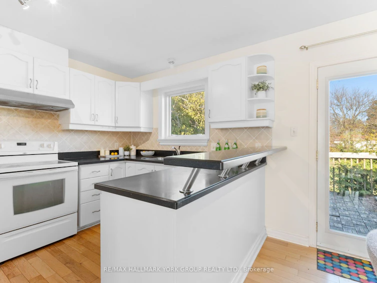 47 Lake Drive N, Georgina, ON, L4P 1A2 - 13