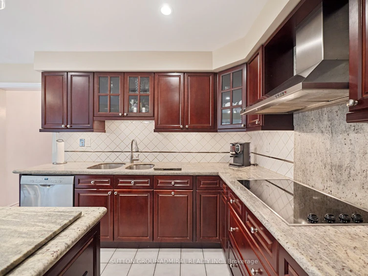 16 Cowles Court, Richmond Hill, ON, L4C 9A5 - 9