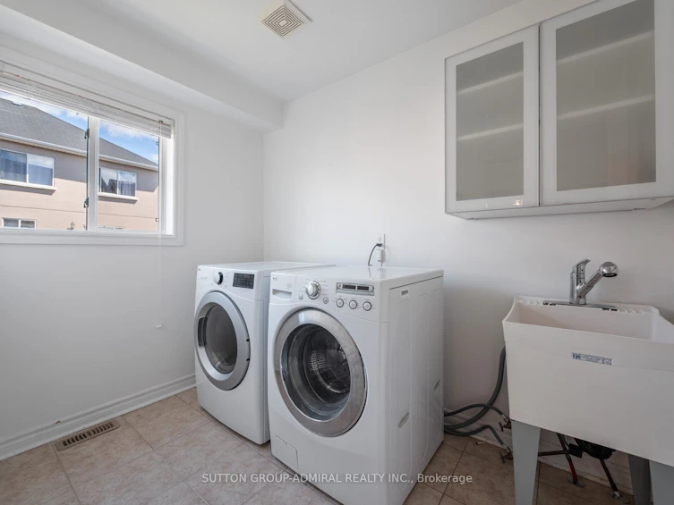 175 Gail Parks Crescent, Newmarket, ON, L3X 3C2 - 21