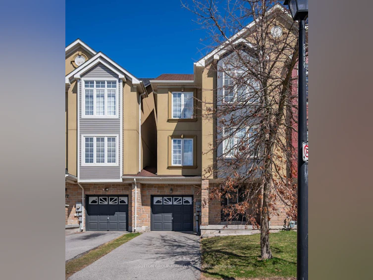 175 Gail Parks Crescent, Newmarket, ON, L3X 3C2 - 2