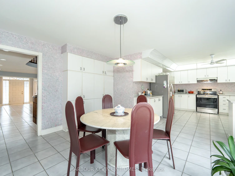 19 Alexandra Wood, Richmond Hill, ON, L4B 2L1 - 14