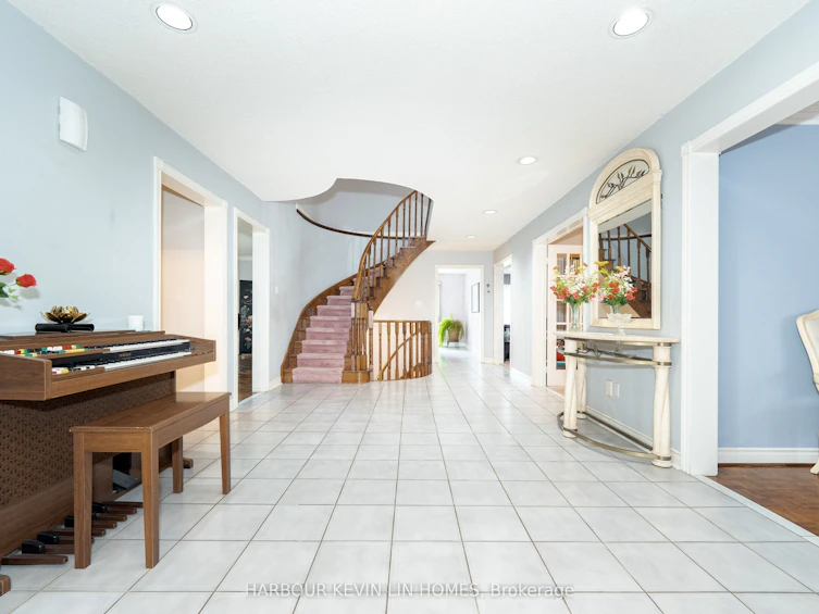 19 Alexandra Wood, Richmond Hill, ON, L4B 2L1 - 5