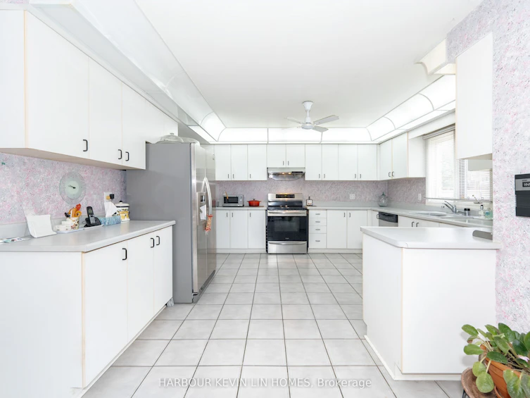 19 Alexandra Wood, Richmond Hill, ON, L4B 2L1 - 18