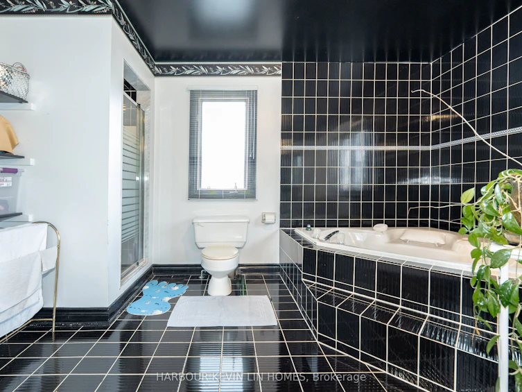 19 Alexandra Wood, Richmond Hill, ON, L4B 2L1 - 34