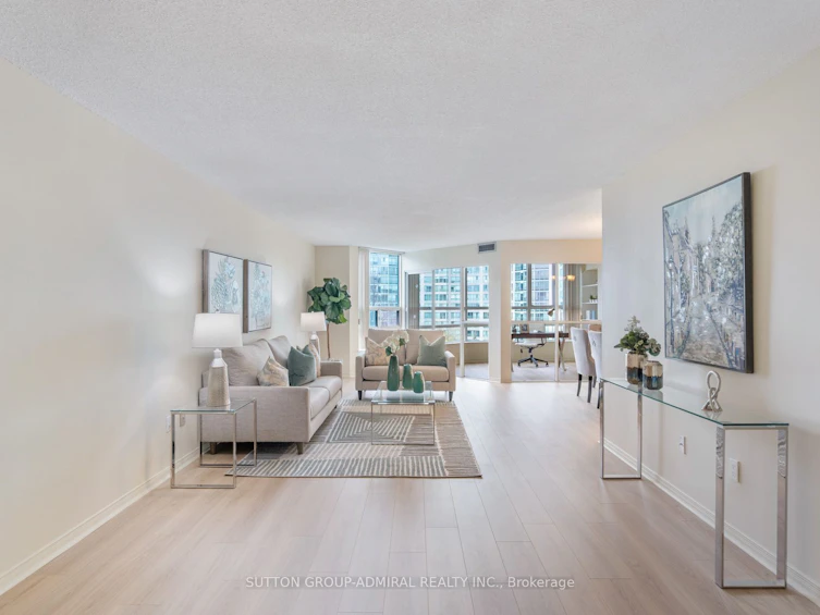606-7905 Bayview Avenue, Markham, ON, L3T 7N3