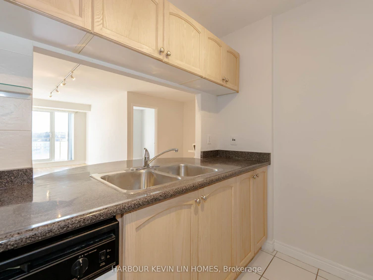 903-399 South Park Road, Markham, ON, L3T 7W6 - 24