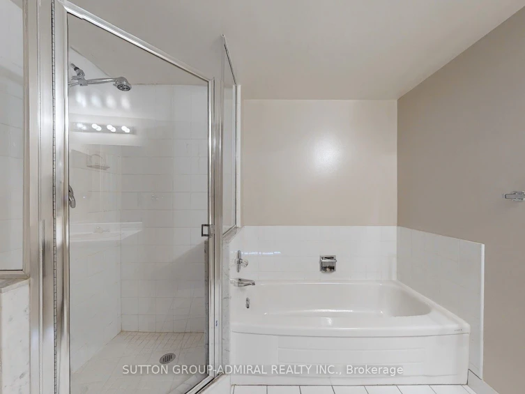 512-7460 Bathurst Street, Vaughan, ON, L4J 7K9 - 7