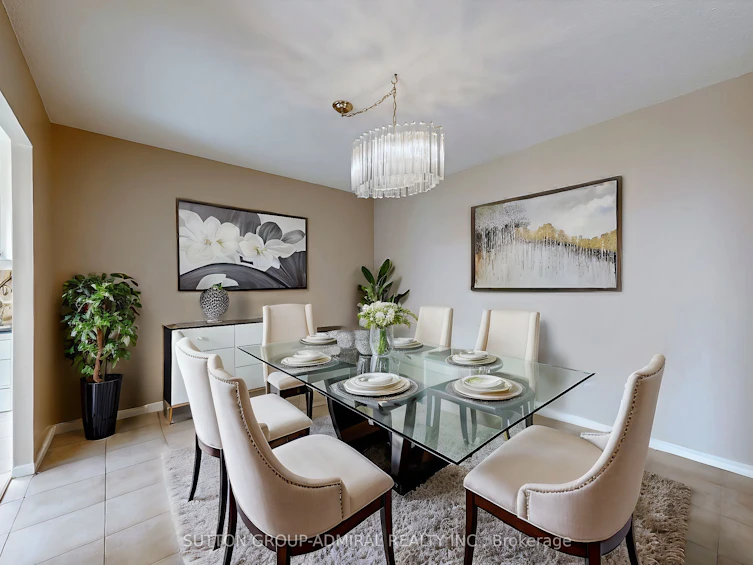 512-7460 Bathurst Street, Vaughan, ON, L4J 7K9