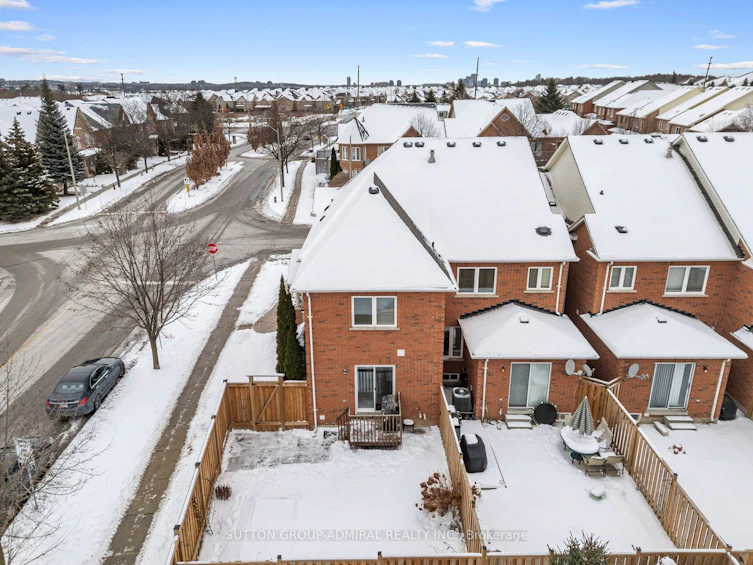 2 Marathon Avenue, Vaughan, ON, L4K 5H1 - 35