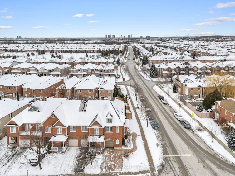 2 Marathon Avenue, Vaughan, ON, L4K 5H1 - 36