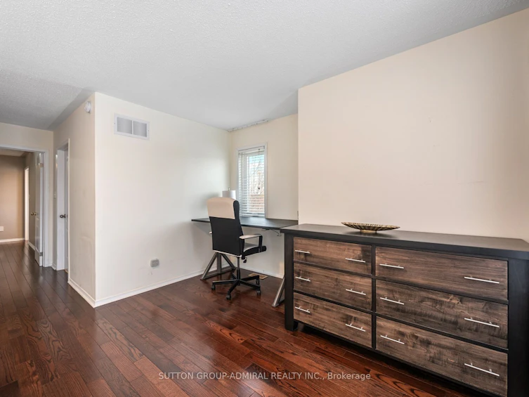 2 Marathon Avenue, Vaughan, ON, L4K 5H1 - 24