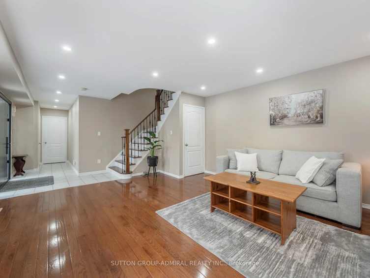 2 Marathon Avenue, Vaughan, ON, L4K 5H1 - 5