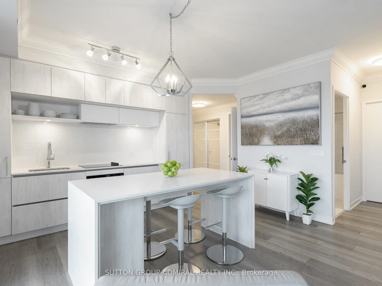 502-6 David Eyer Road, Richmond Hill, ON, L4S 0N5