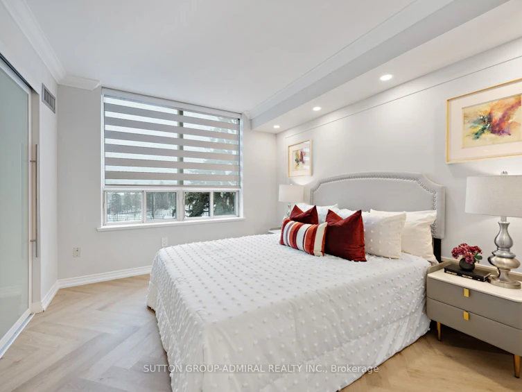 304-7 Townsgate Drive, Vaughan, ON, L4J 7Z9 - 37