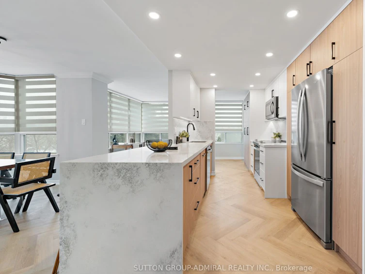 304-7 Townsgate Drive, Vaughan, ON, L4J 7Z9 - 17