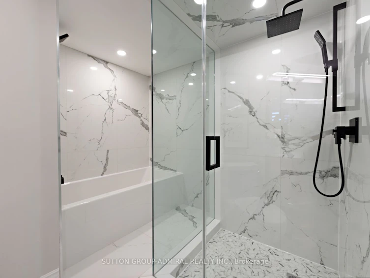 304-7 Townsgate Drive, Vaughan, ON, L4J 7Z9 - 31