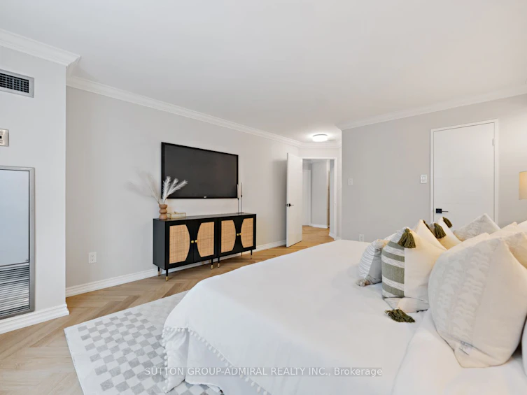 304-7 Townsgate Drive, Vaughan, ON, L4J 7Z9 - 35