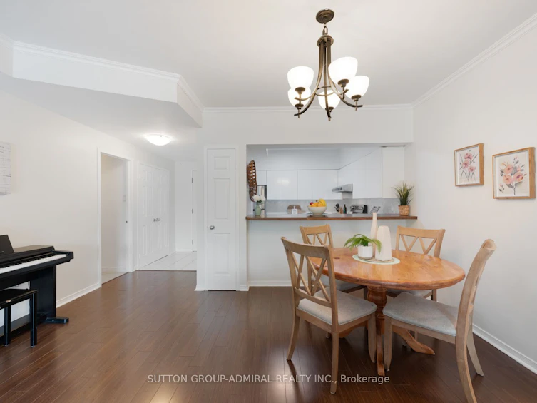 107-9 Chalmers Road, Richmond Hill, ON, L4B 3N3 - 2