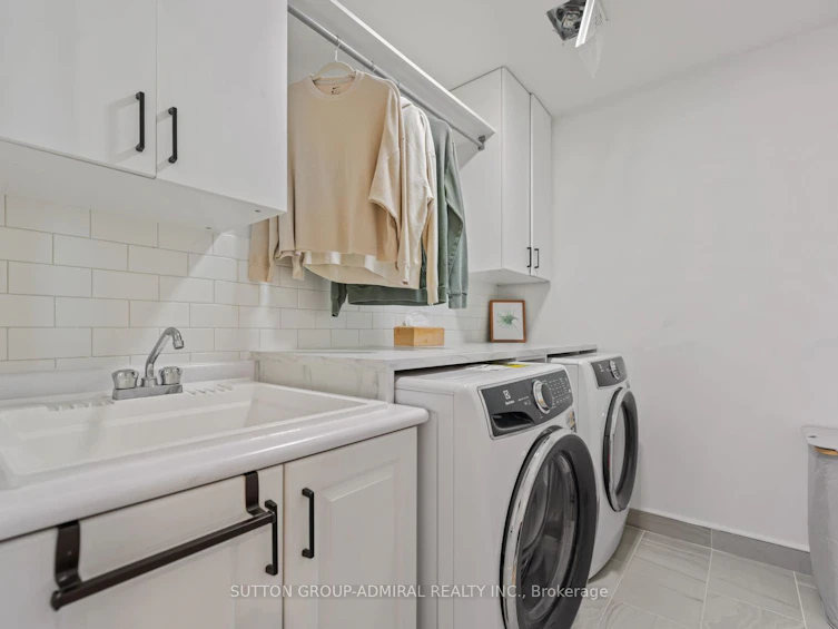1 Randolph Drive, Vaughan, ON, L6A 0W1 - 27