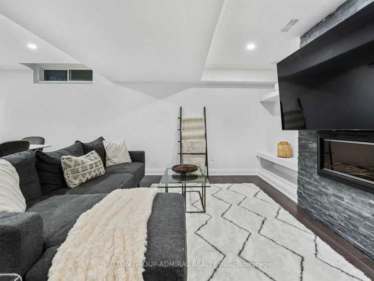 1 Randolph Drive, Vaughan, ON, L6A 0W1 - 37