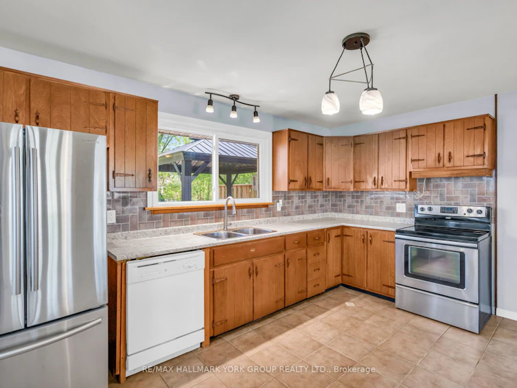 105 Cronsberry Road, Georgina, ON, L0E 1N0 - 10