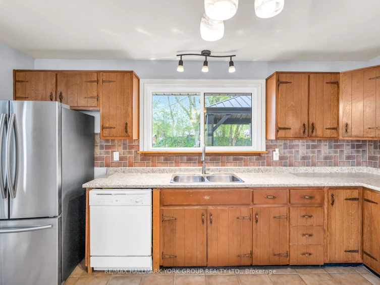 105 Cronsberry Road, Georgina, ON, L0E 1N0 - 9