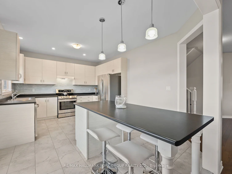 8 Pollock Avenue, Brock, ON, L0K 1A0 - 8