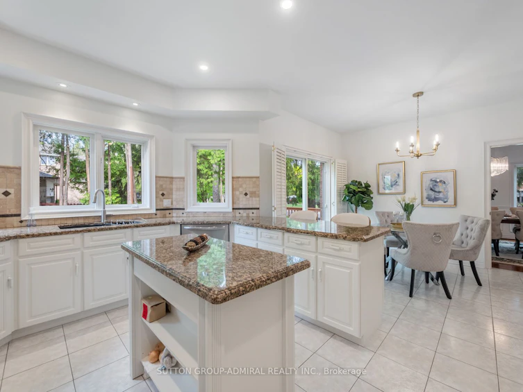 8 Tivoli Avenue, Richmond Hill, ON, L4C 0C6 - 11